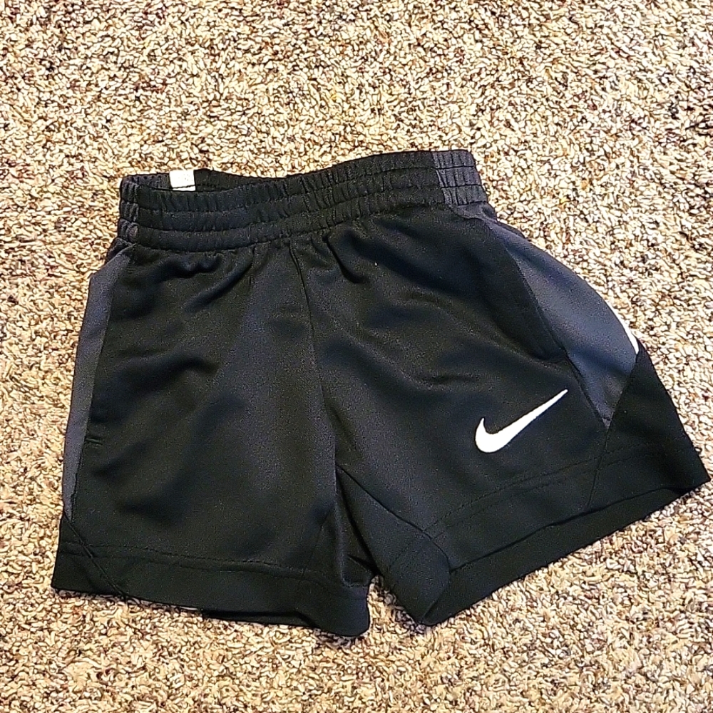 2t nike shorts